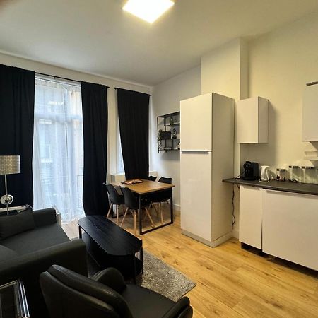 2 Bedroom Apartment 1 Floor In Blankenberge Vrijheidstraat 3 Екстер'єр фото